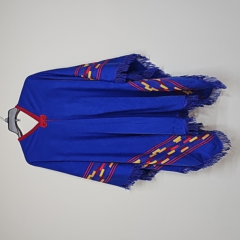 Guarda Pampas Inca poncho, red blue yellow, v-neck, fringe, feels like wool